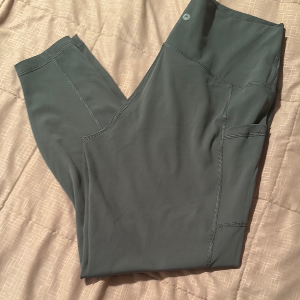 90 Degree Green Athletic Leggings